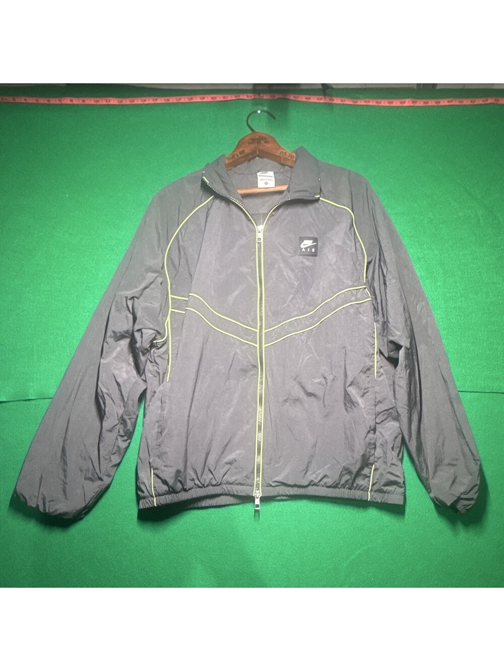 Nike Air Track Jacket Mens Medium M Oversized Fit Grey Neon Piping Woven Zip Up